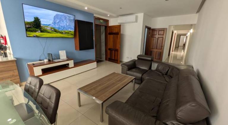 Rental apartment with patio in St. Julian's
