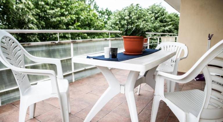 Lovely serviced apartment with terrace & yard | Beach nearby | Dogs allowed — photo 3