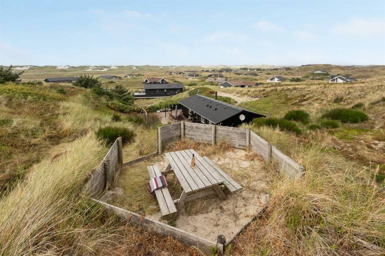 Vacation home with terrace | Water view — photo 4