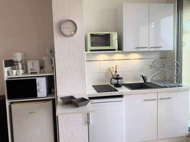 Holiday apartment with terrace & garden — photo 5