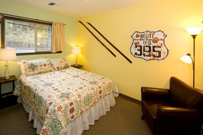 Hostel Mammoth Lakes