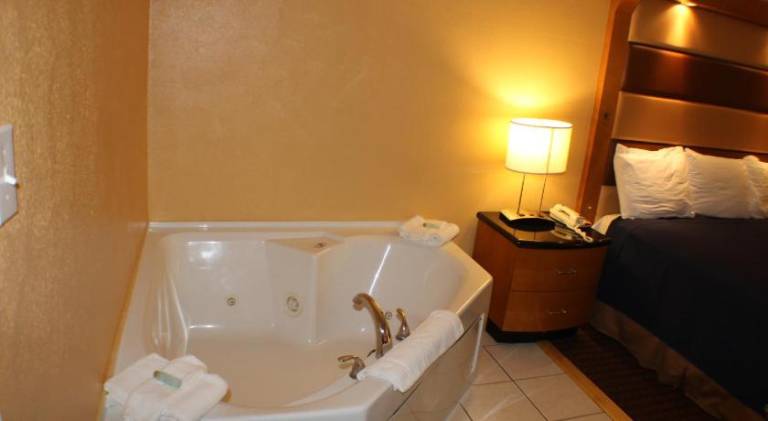 Americas Best Value Inn Geneva — photo 4