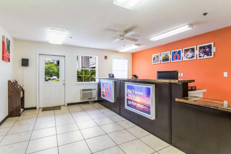 Motel 6 Gulf Shores, AL — photo 3