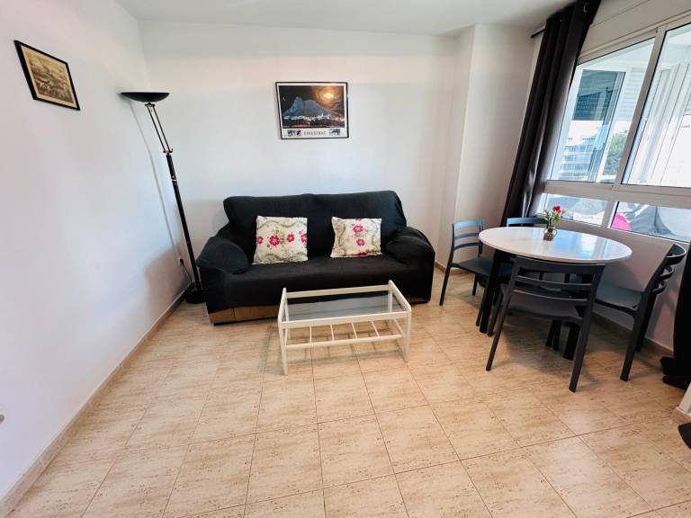 Rental apartment with pool, patio & yard — photo 4