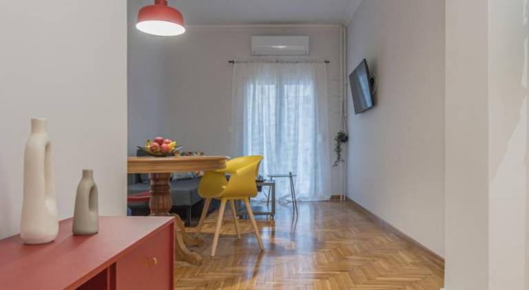 Retro Luxury Apartment — photo 3
