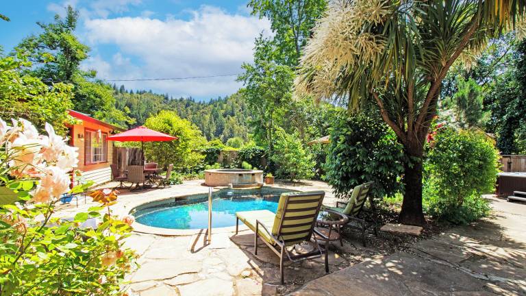 House Guerneville