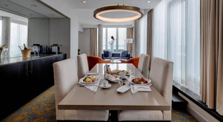Hotel X Toronto, a Destination by Hyatt Hotel — photo 5