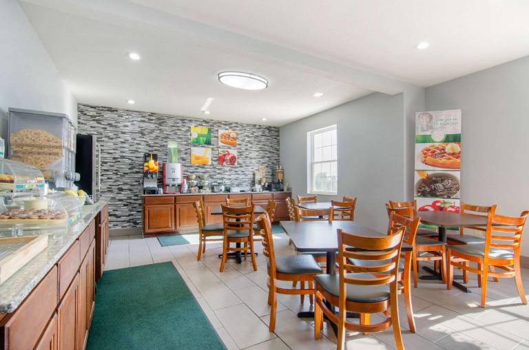 Quality Inn Kearney - Liberty — photo 5