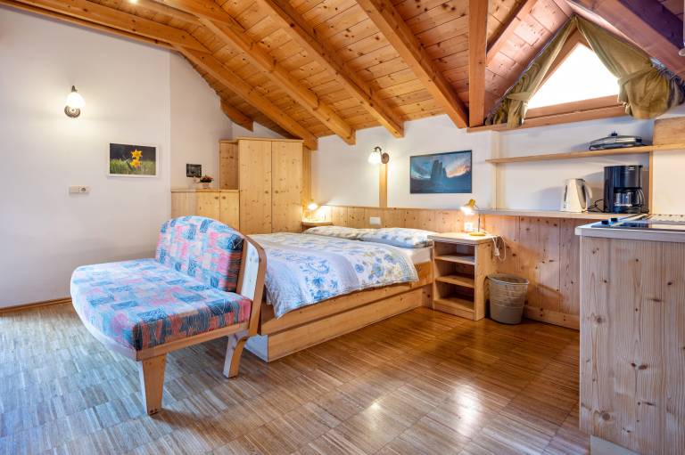 Holiday Apartment "Lindenhof Apt 3" with Balcony & Wi-Fi — photo 4