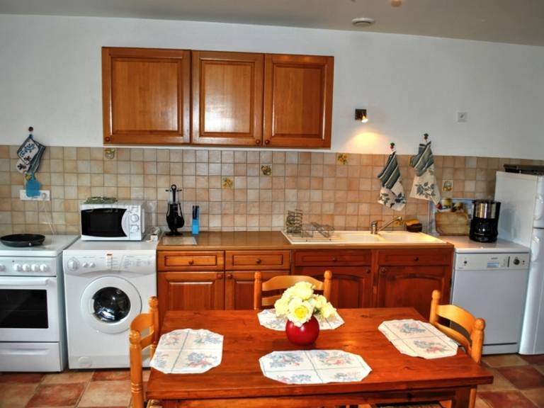 Cottage with garden & BBQ — photo 4