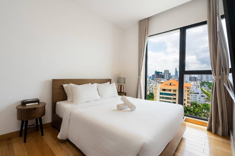 Apartment with pool & hot tub | Perfect for remote work | Dogs allowed in Ho Chi Minh City