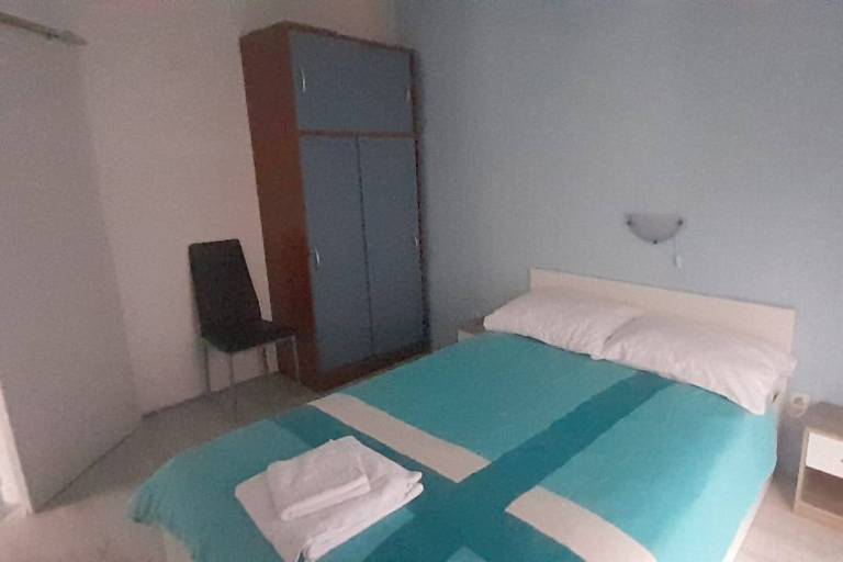 Two bedroom apartment with terrace and sea view Sveta Nedilja (Hvar) (A-8792-a) — photo 4