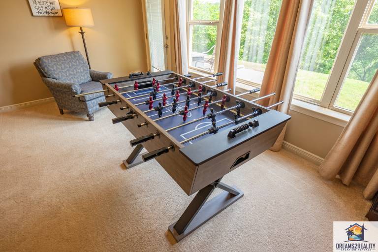 4BR WALK-IN Game Room! Fire Pit FREE TICKETS INCLUDED! (DV-166L) — photo 3