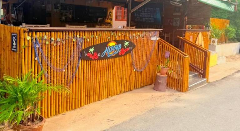 Harry's Beach Club in Rayong