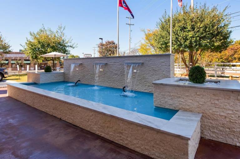 Best Western Plus Galleria Inn & Suites