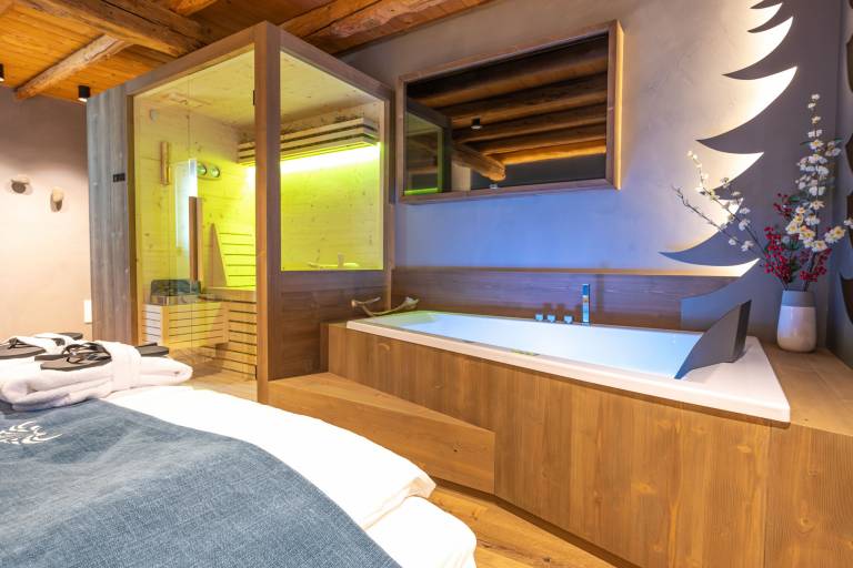 TEVERONE SUITES & WELLNESS Camera Gallo Forcello