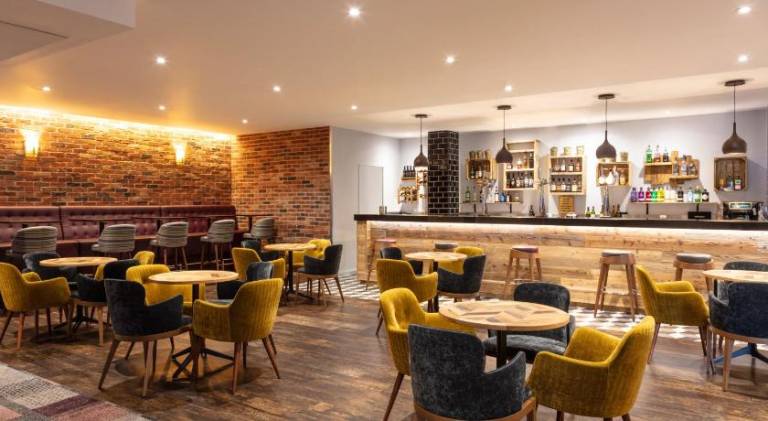 Novotel Newcastle Airport Hotel — photo 3