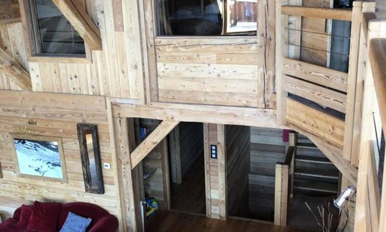 Chalet, 100m from resort center, 1st floor, terrace, fireplace or stove, tv, 250m², Alpe d'Huez — photo 4