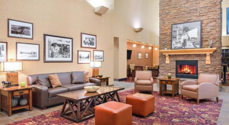 Holiday Inn Express Hotel & Suites Gillette By IHG — photo 2