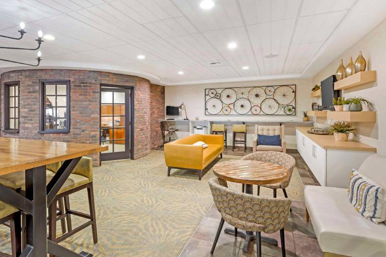 Best Western Plus Grant Creek Inn — photo 4