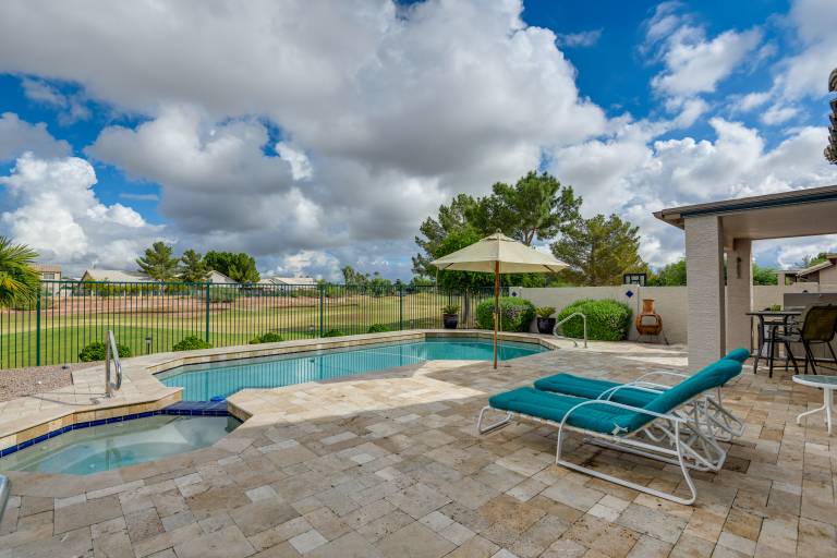Pool & Golf Course Views Family Home in Gilbert