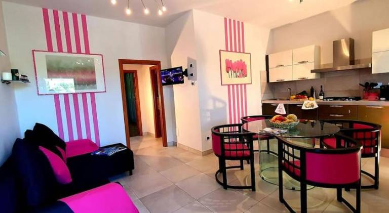Holiday apartment with pool — photo 4