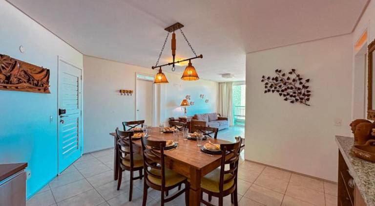 Apartment with pool & hot tub — photo 4