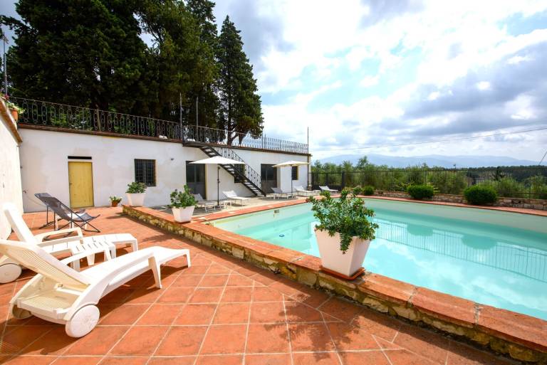 Family-friendly wonderful villa with yard, BBQ & private pool | Pet-friendly — photo 3