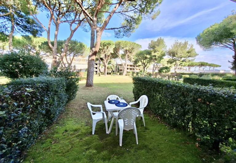 Rental apartment with garden, patio & heated pool | Dogs allowed — photo 4