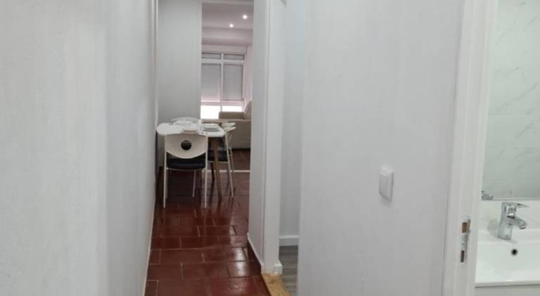 Serviced apartment with 2 rooms for 4 persons — photo 4
