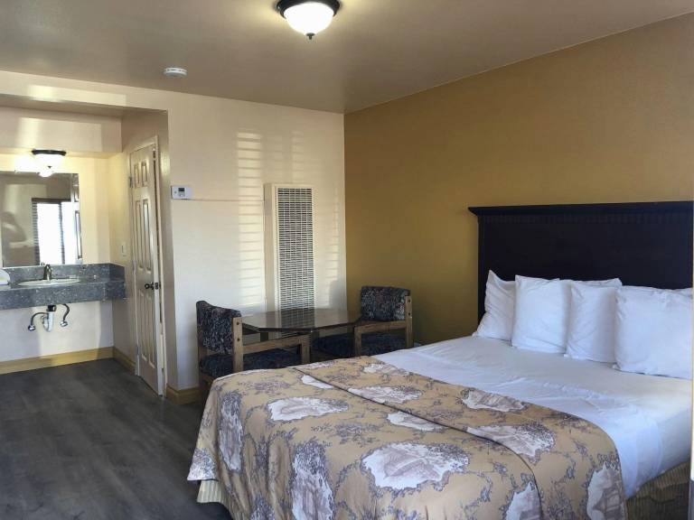 Blue Seal Inn — photo 5