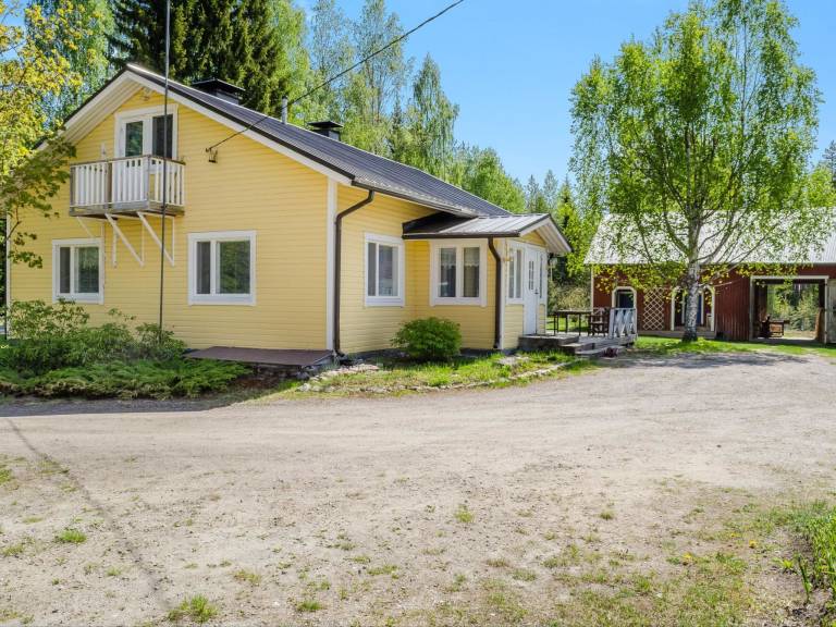 Beautiful vacation home with sauna & patio | Nature view | Dogs allowed in Joensuu