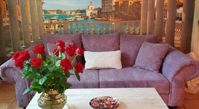 Holiday apartment with pool & hot tub | Pet-friendly — photo 2