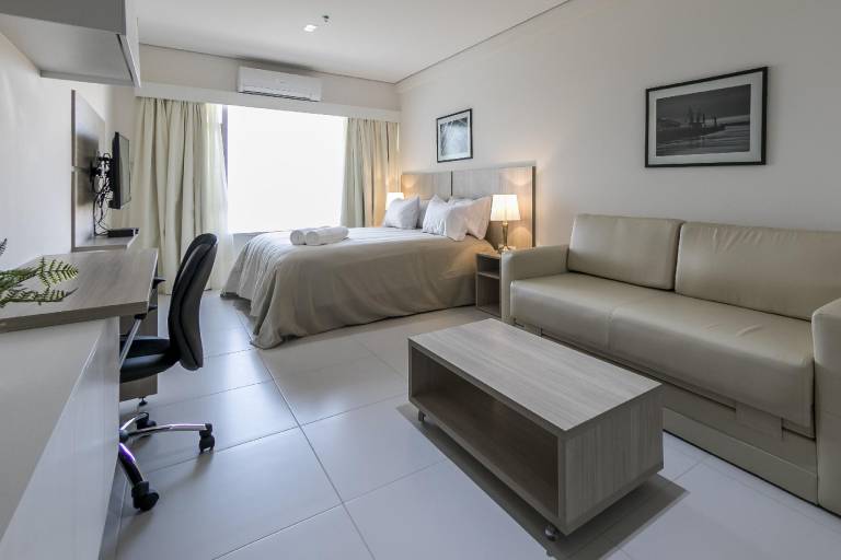 Pleasant serviced apartment with hot tub, terrace & pool | Next to the beach | Dogs allowed — photo 2