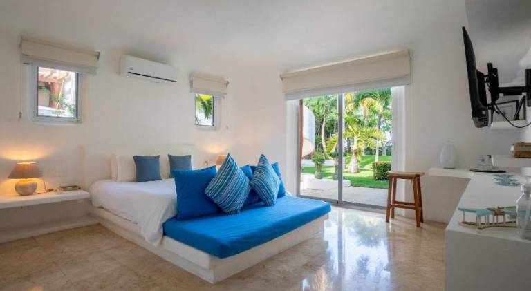 Beautiful villa with pool | Next to the beach | Pet-friendly — photo 2