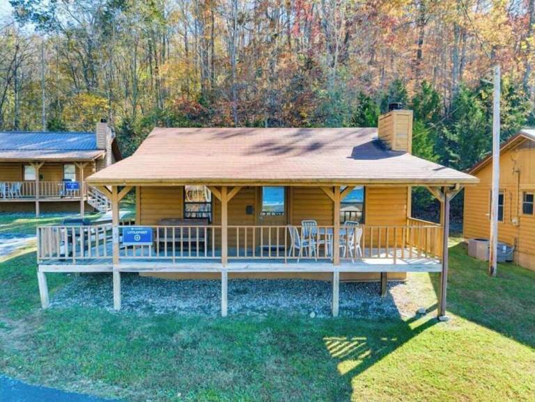 Cabin Byrdstown