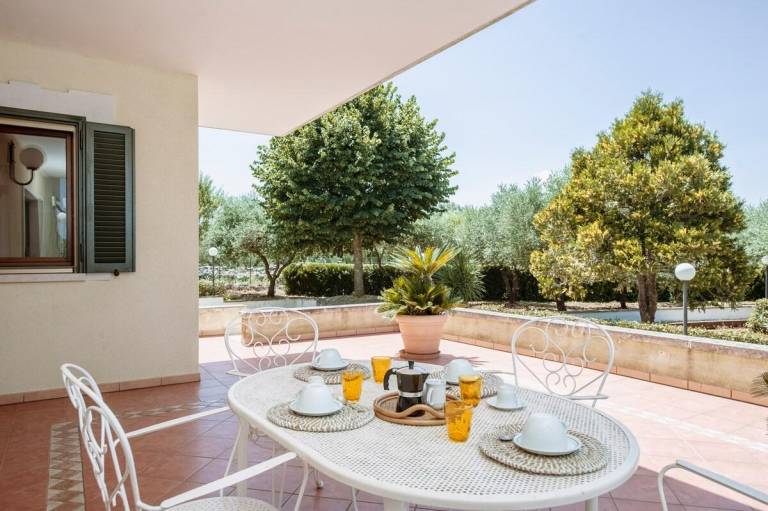 Villa with yard, grill & terrace | Suitable for remote work in Franca