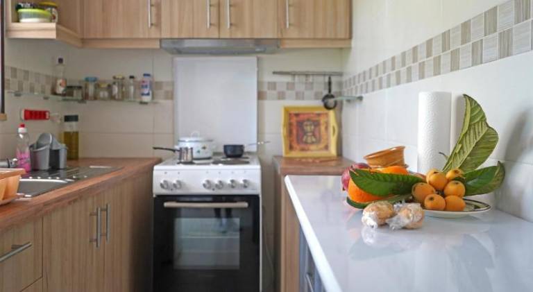 Vacation home with pool, garden & grill in Kalamata