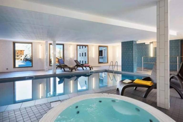 Apartment with terrace, hot tub & sauna | Next to the ski | Pets are welcome — photo 3
