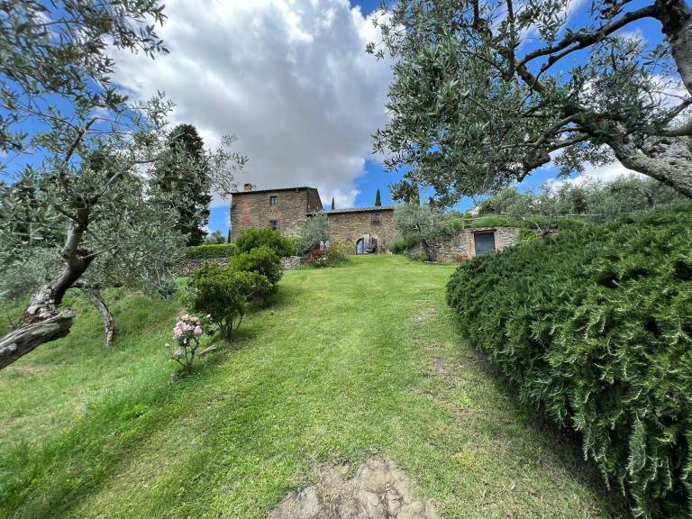 Family-friendly villa with grill, garden & jacuzzi | Mountain view | Pets are welcome — photo 3