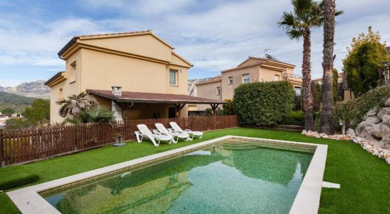 260 m&sup2; Ferienhaus