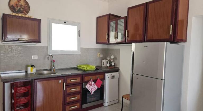 Holiday apartment with pool — photo 4