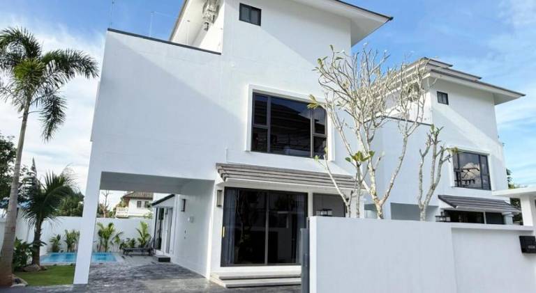 Chiang Mai near the old city brand new luxury single pool villa five-star villa B&B resort 4 bedroom — photo 4
