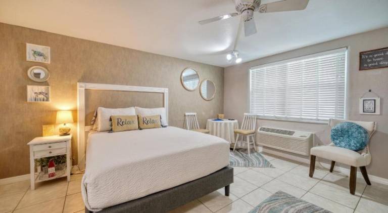 Camelot Beach Suites — photo 2