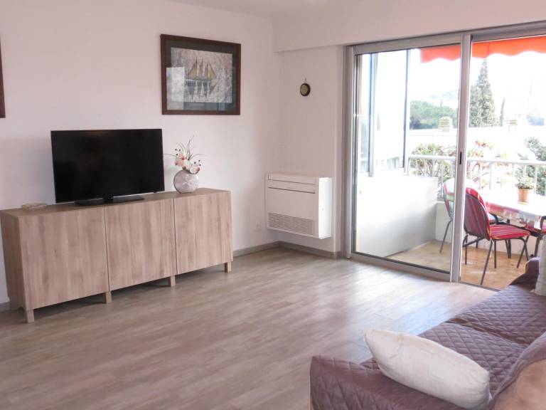 Rental apartment with pool — photo 3