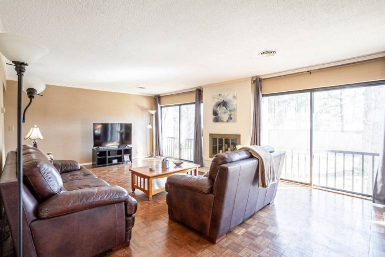 Condo  Collierville