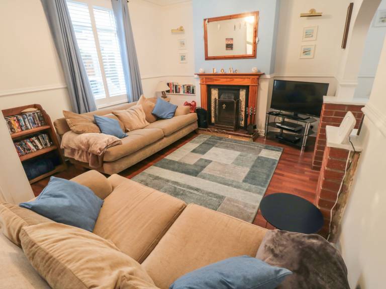 Child-friendly cottage with yard | Beach view | Pets are welcome — photo 4