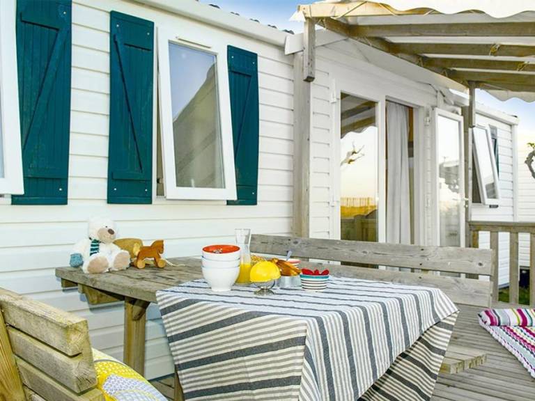 Mobile home with heated pool & patio — photo 5