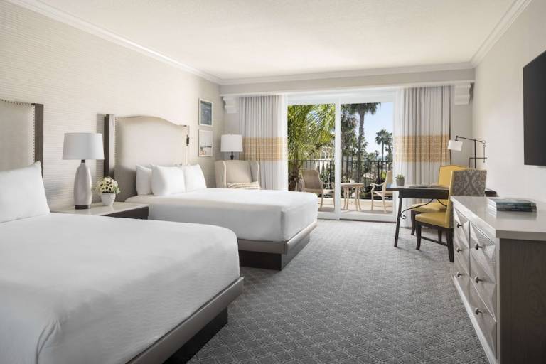 Resort Huntington Beach