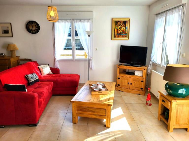 Child-friendly wonderful vacation home with BBQ & patio | Dogs allowed — photo 3